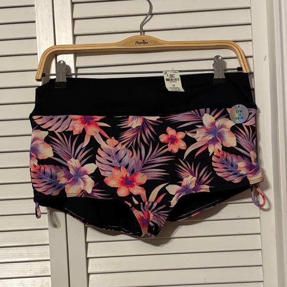 NWT Pink Victoria’s Secret Floral Tropical Swim Shorts - Picture 1 of 3